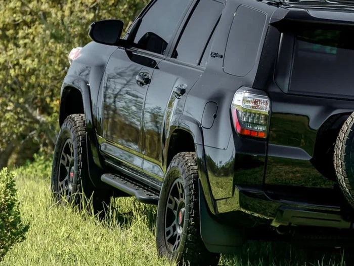 Cali Raised LED 10-21 Toyota 4Runner Step Edition Bolt On Rock Sliders Kick Out Powder Coat Raw – 39302154715178