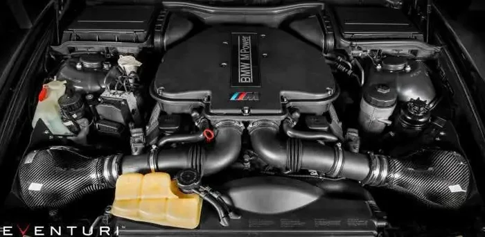 Eventuri BMW E39 M5 – Black Carbon Intake