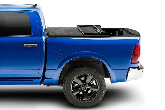 Extang Trifecta 2.0 Tonneau Cover 2004-2015 Nissan Titan 6ft. 7in. Bed with Utili-Track System – 92700