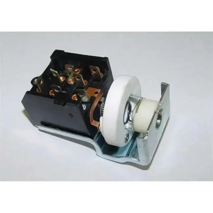 OMIX 17234.08 Headlight Switch- 84-91 Jeep Cherokee XJ