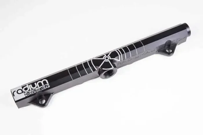 Radium Engineering Mitsubishi Evo 8-9 Fuel Rail Kit