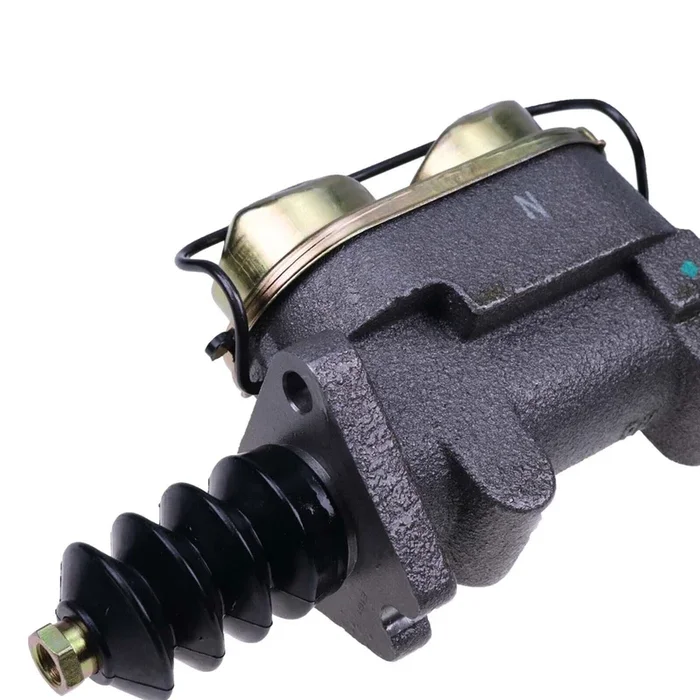 Top D131596 Master Cylinder For Case 580SE, 480E, 480E LL, 480F, 480F LL, 480LL